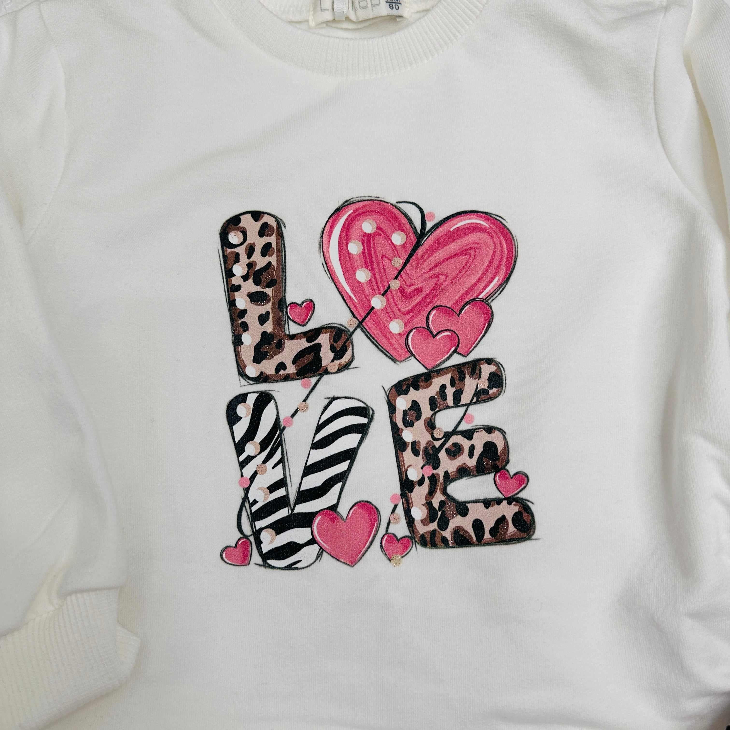 Maglia e leggings love