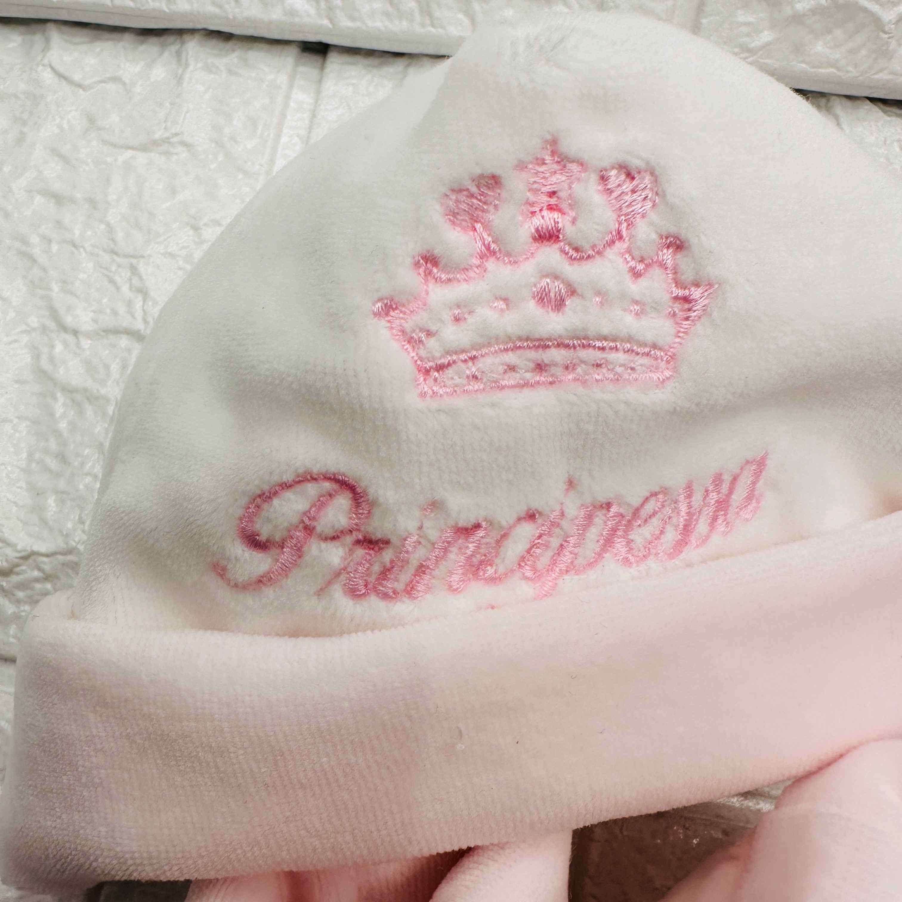 Cappello e Babbucce Ciniglia Principessa