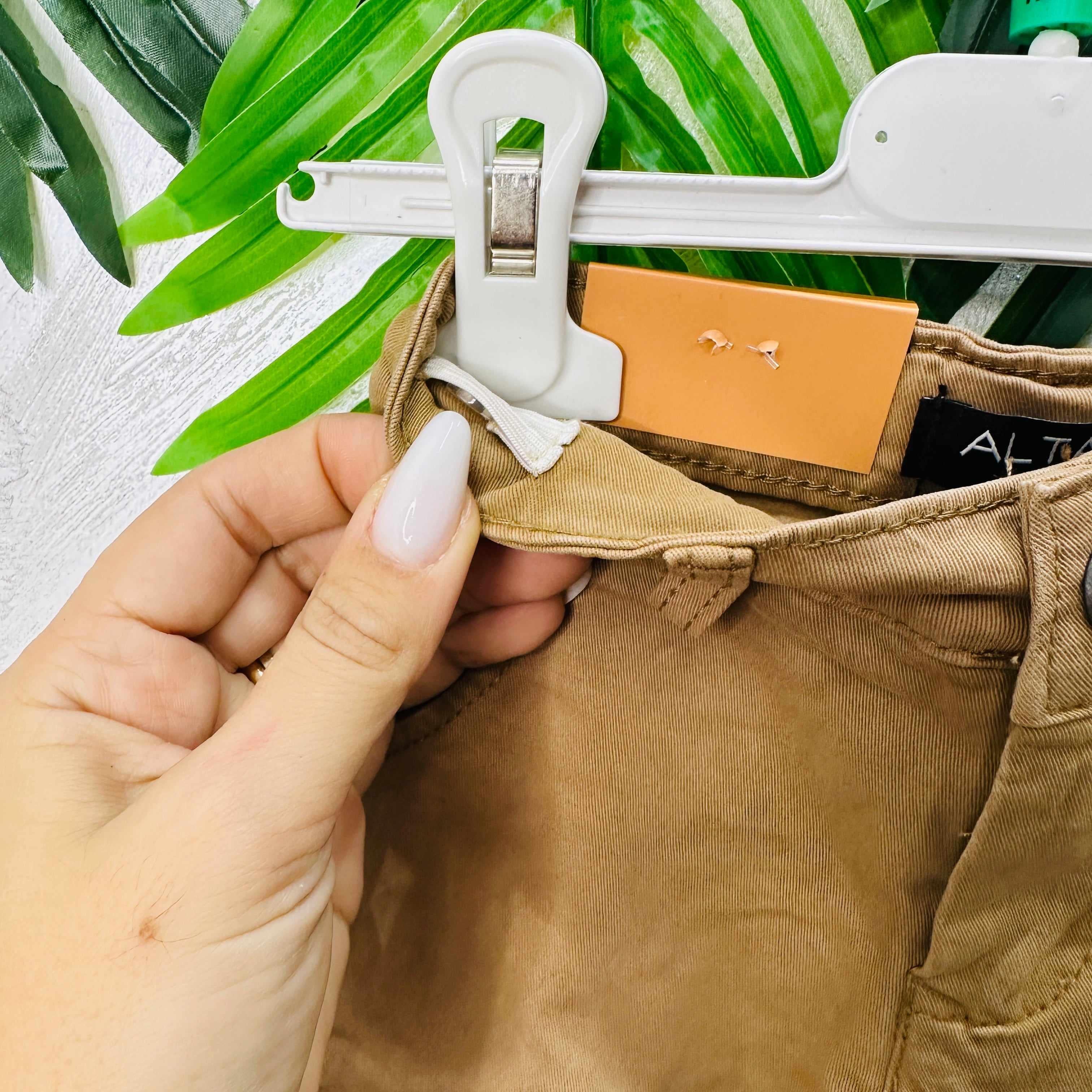 Pantalone Tasche Filo Begie mesi
