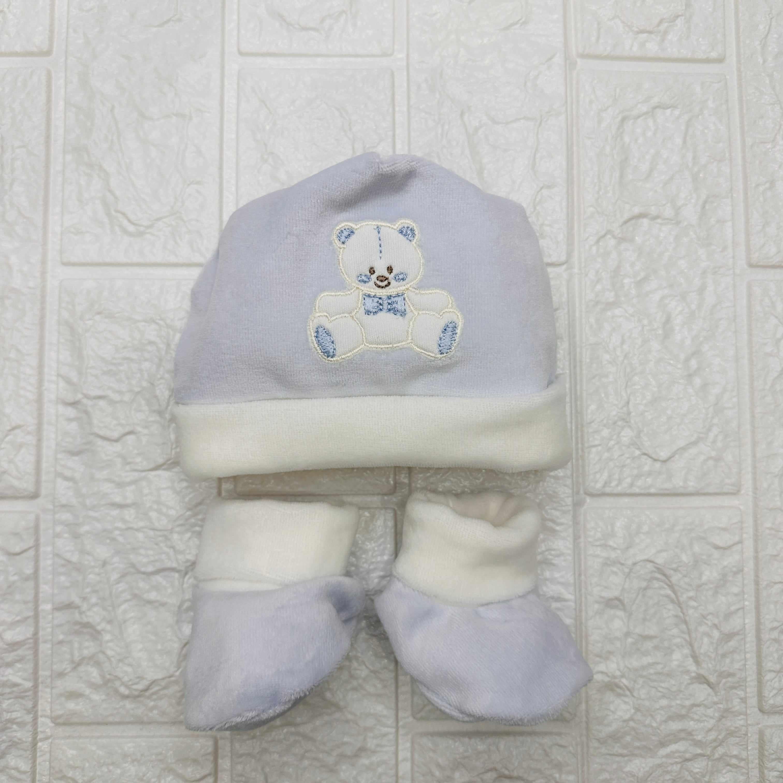 Cappello e babbucce ciniglia orso fiocco celeste