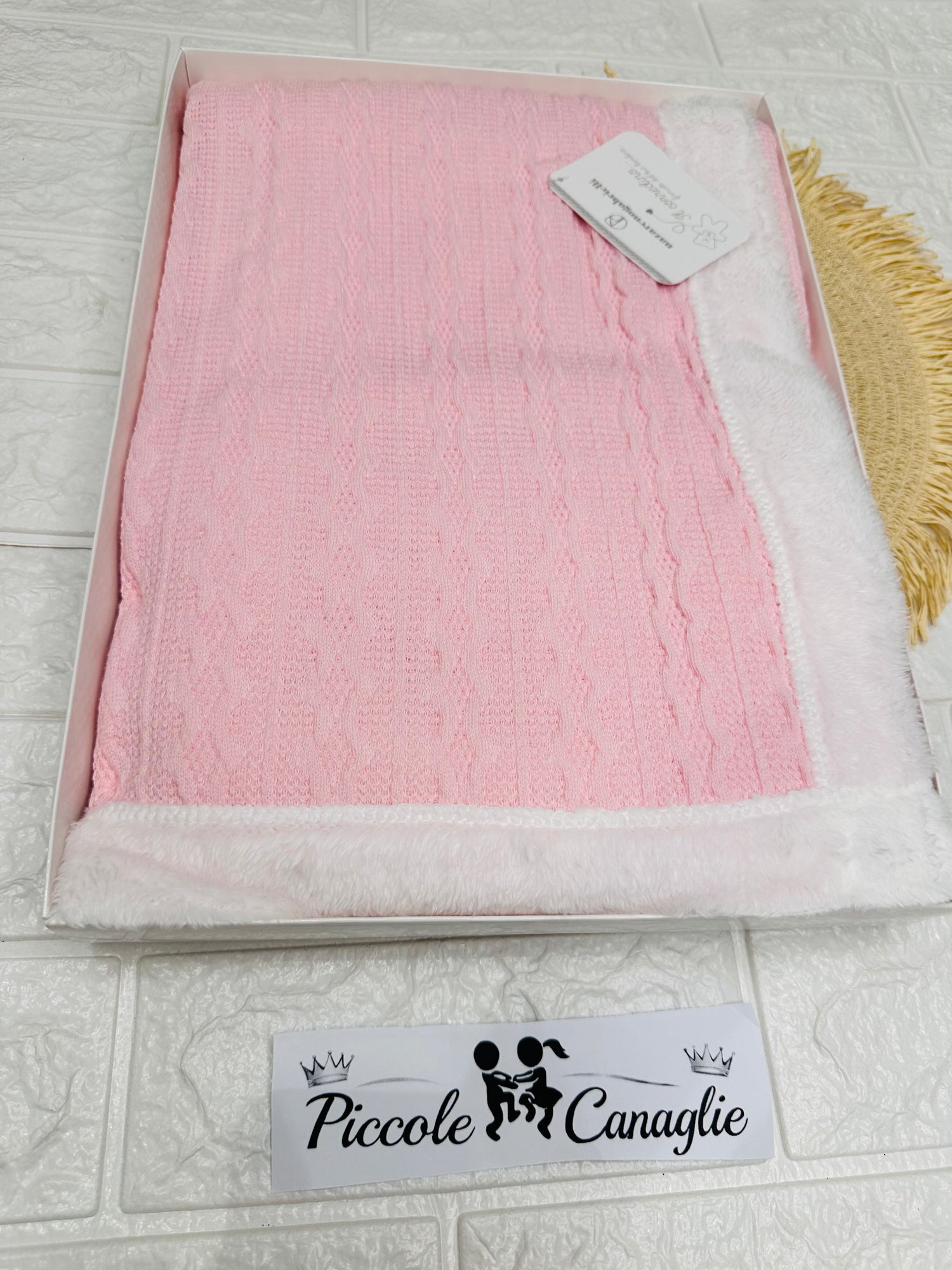 Coperta Carrozzina Nazareno Gabrielli Con Ecopeliccia Interna E Trama Trecce Esterna Rosa Ng455 Dim 75x90