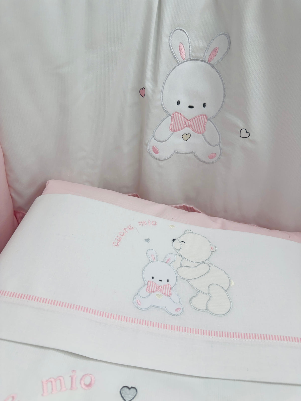 Set Completo Culla Con Paracolpi Orsetto Coniglietto Cuore Mio Rosa Sls033162