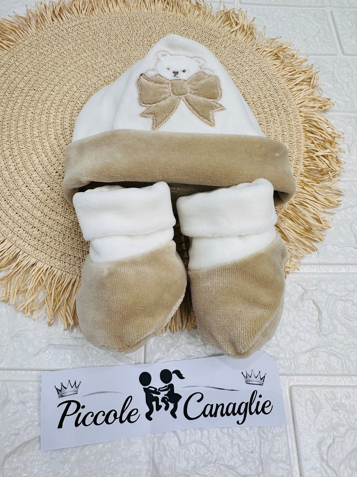 Set cappello + babbucce ciniglia orso fiocchettino beige 44511