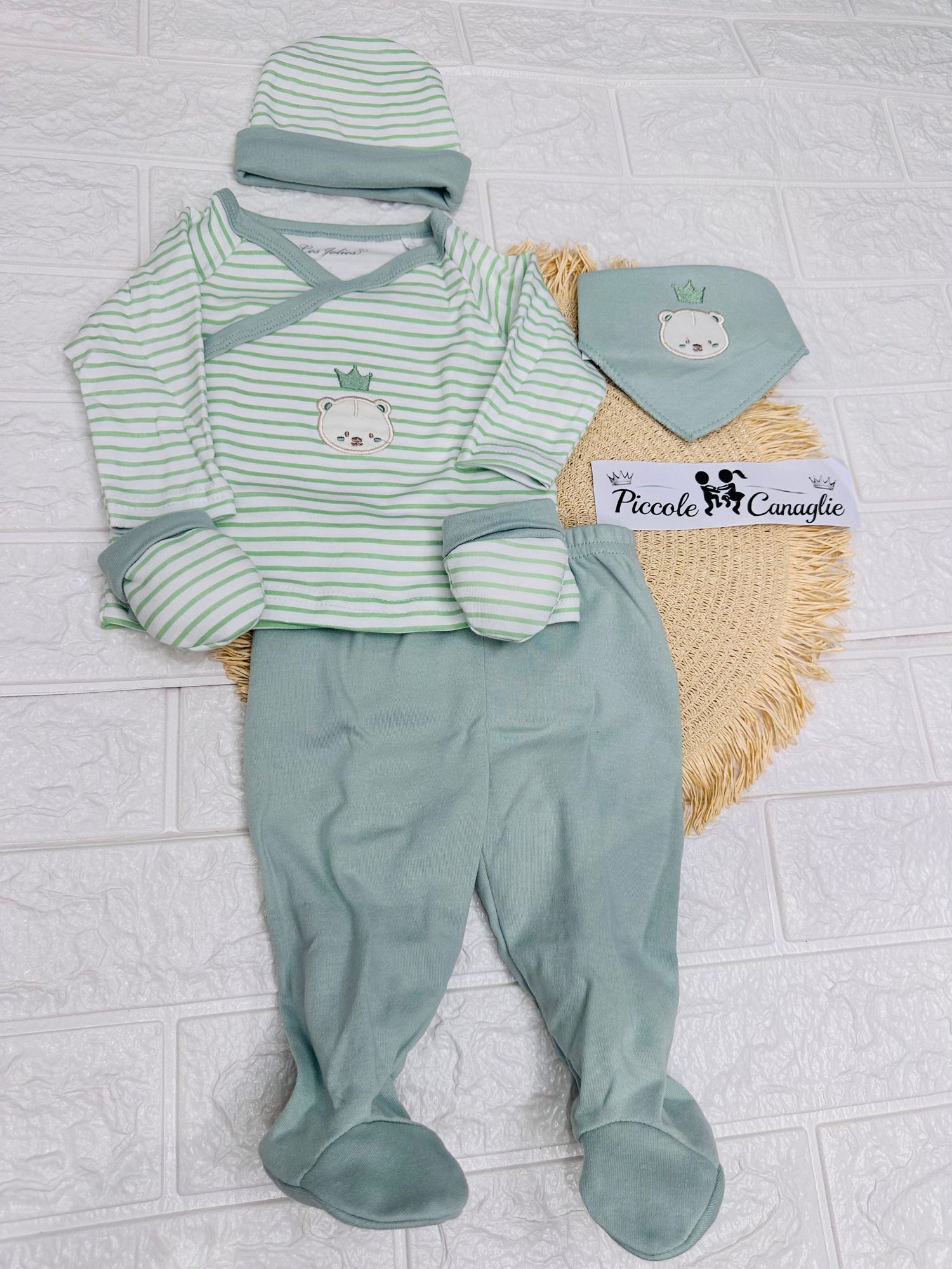 Set Tutina Caldo Cotone  + Cappello + Muffoline+ Bavetta  Verde Orsettino Lj-3591 Dis 2