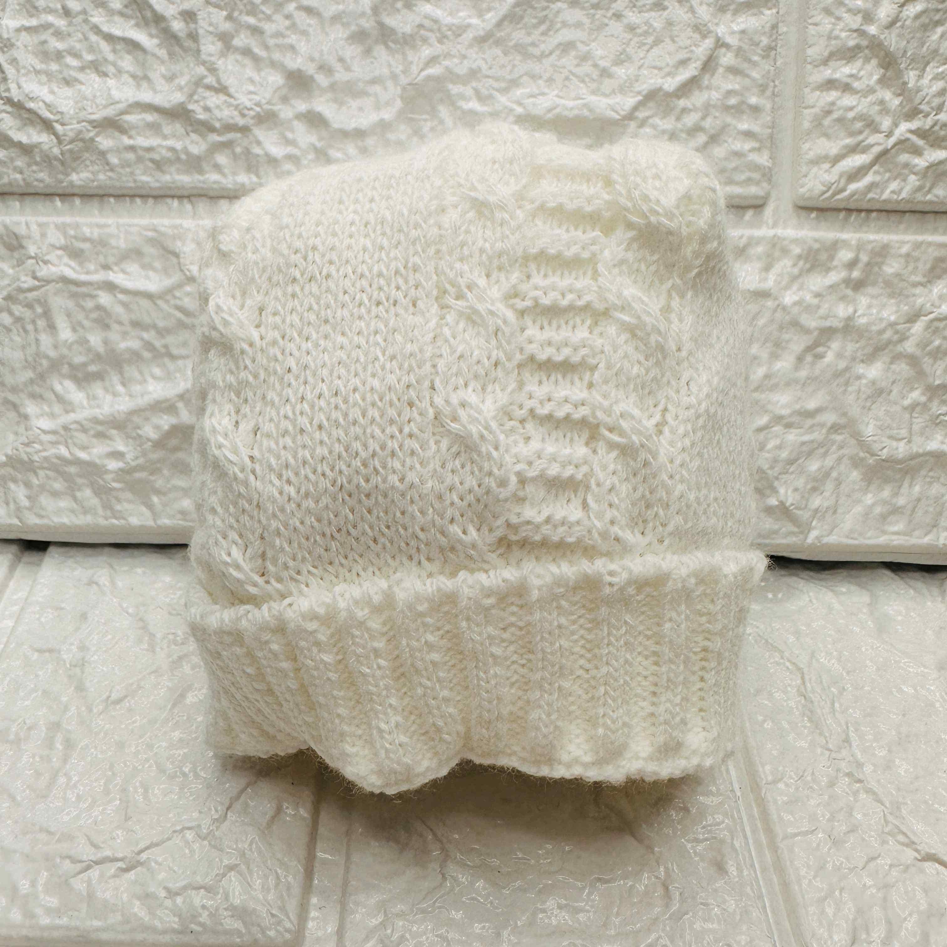 Cappello treccia in lana panna c206