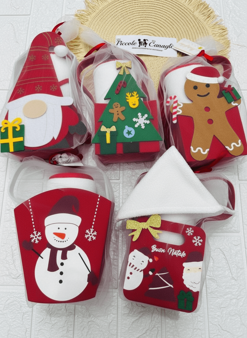 Accappatoio Triangolo dim 65x70 con Borsetta di Natale - Piccole Canaglie - PC23270