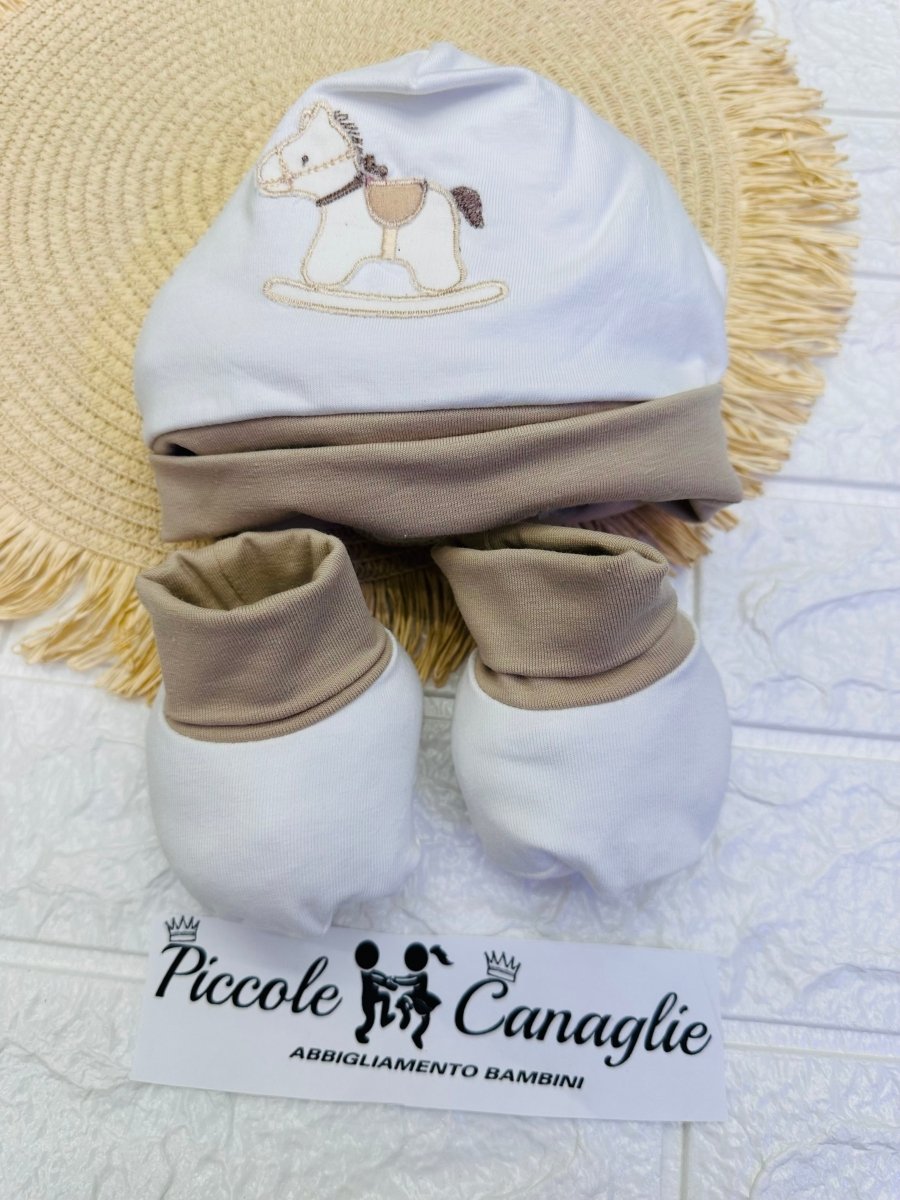 Cappello + babbucce in cotone 44291 cavallino Begie - Piccole Canaglie - 