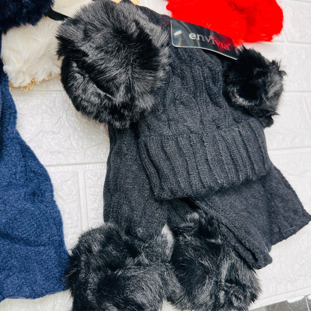 Cappello + sciarpa 2 Pon Pon J36 - Piccole Canaglie - PC23080