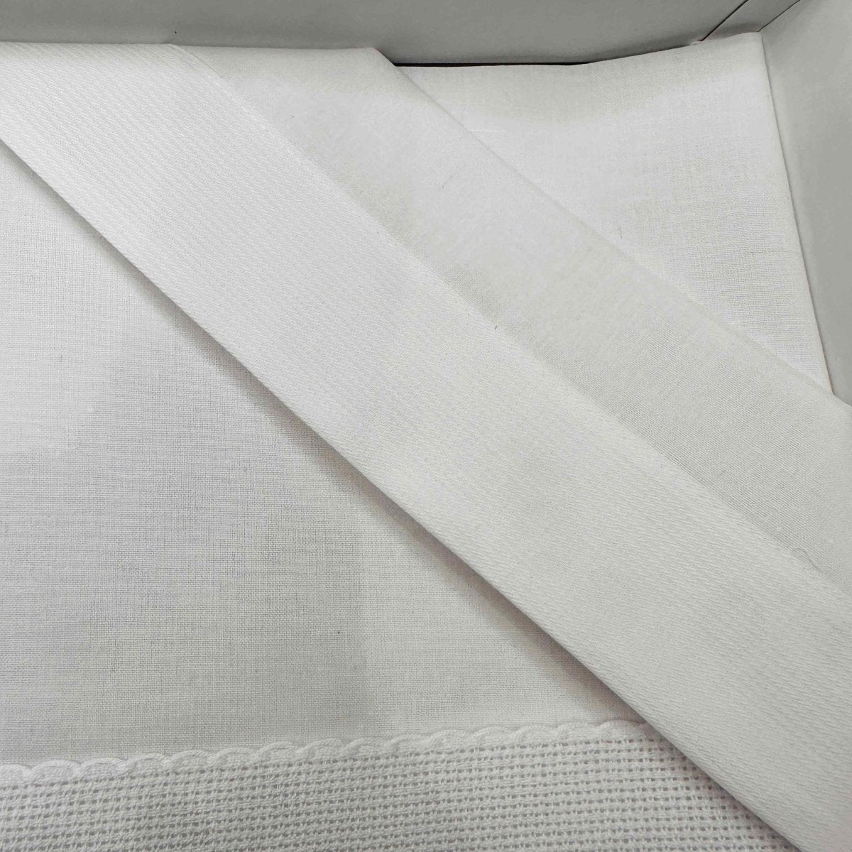 Lenzuola carrozzina Bianche ART LC015001 - Piccole Canaglie - PC20502