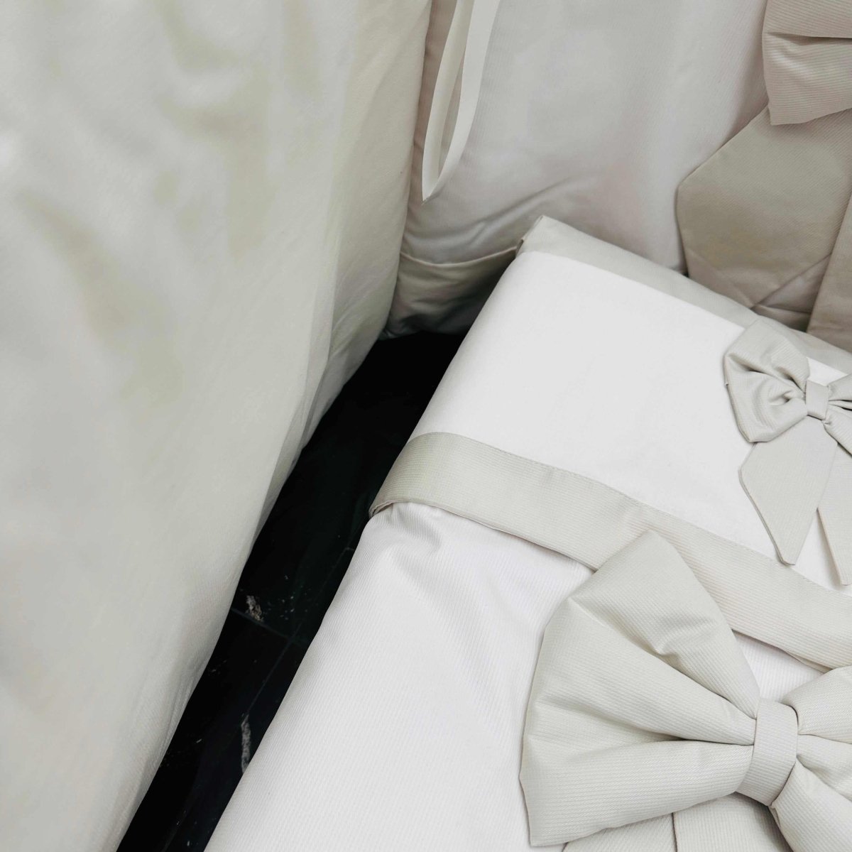 Set Completo culla fiocco Tortora - Piccole Canaglie - PC22557