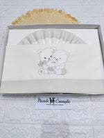 Set Lenzuola Carrozzina Orsi Abbraccio Beige Lc015177 - Piccole Canaglie - PC27584