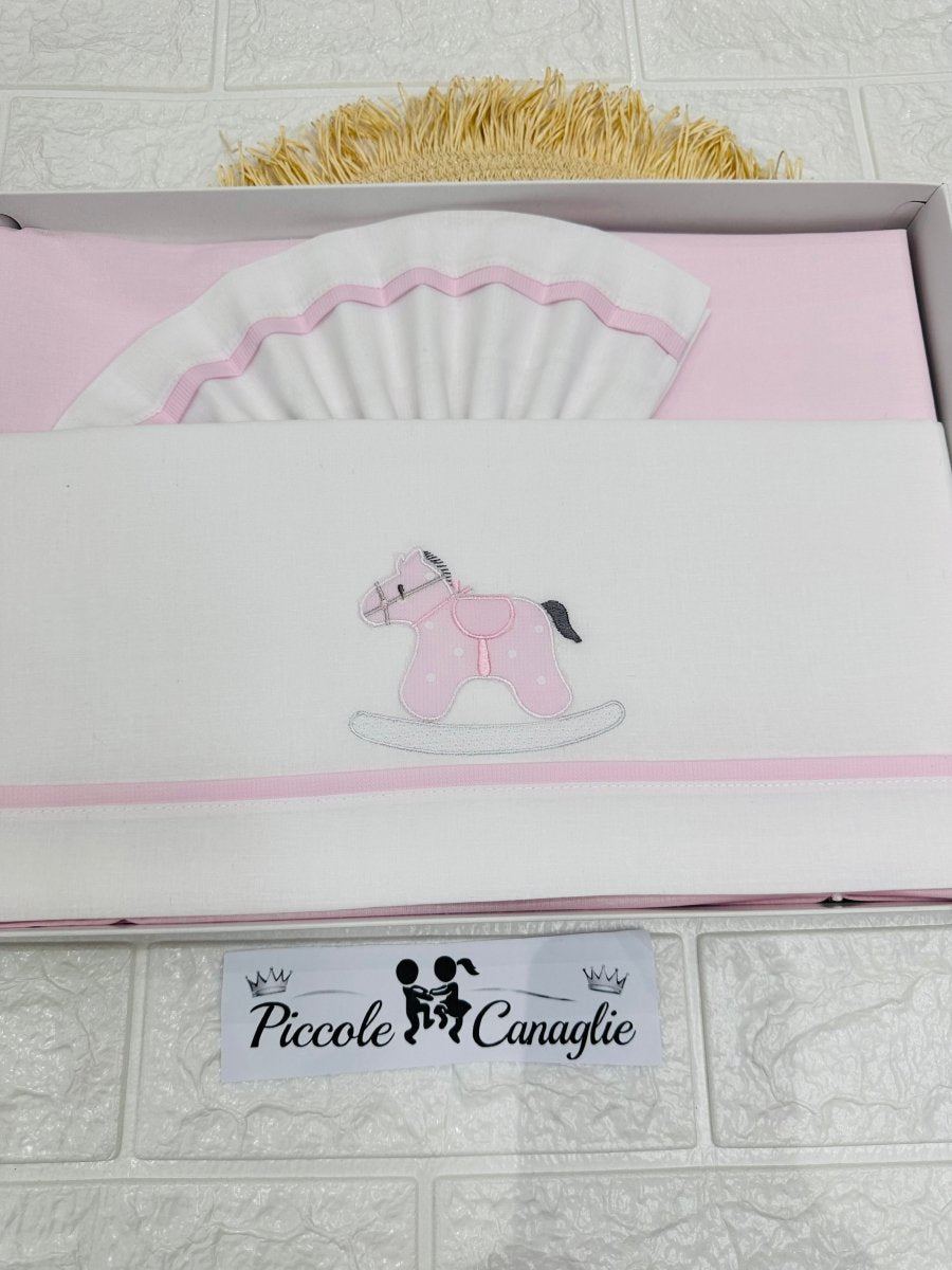 Set Lenzuola Culla Cavallino Rosa Ll018165 - Piccole Canaglie - PC30009
