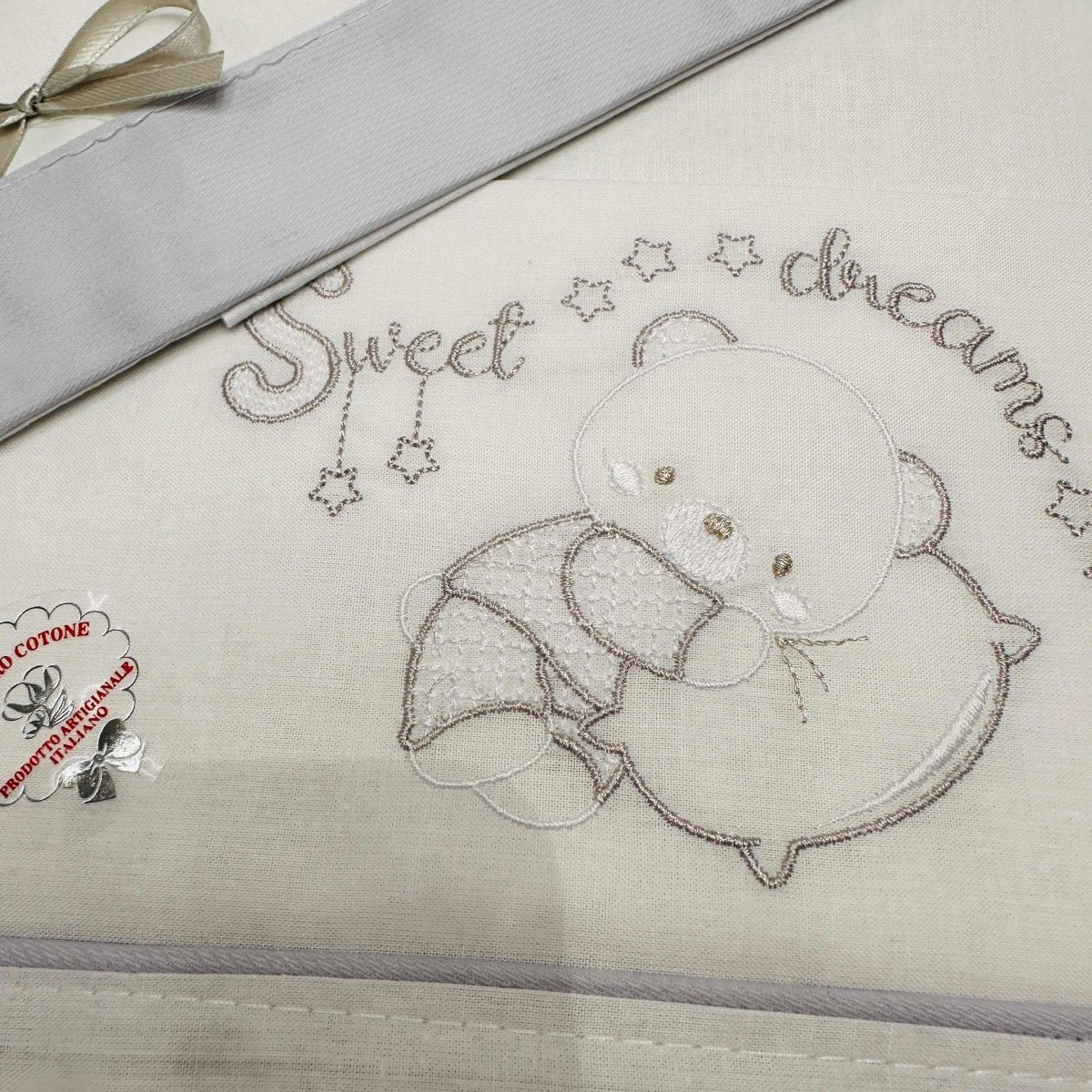 Set lenzuola Next to me orso cuscino grigio NG3016 - Piccole Canaglie - PC22325