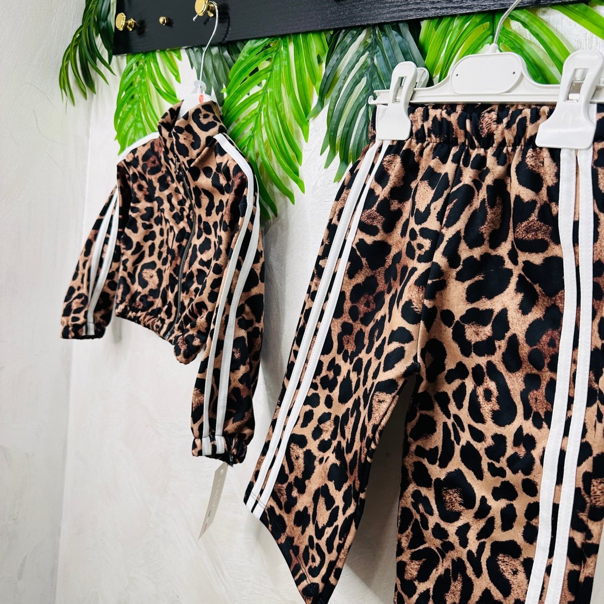 Tuta felpata leopardata - Piccole Canaglie - PC23053