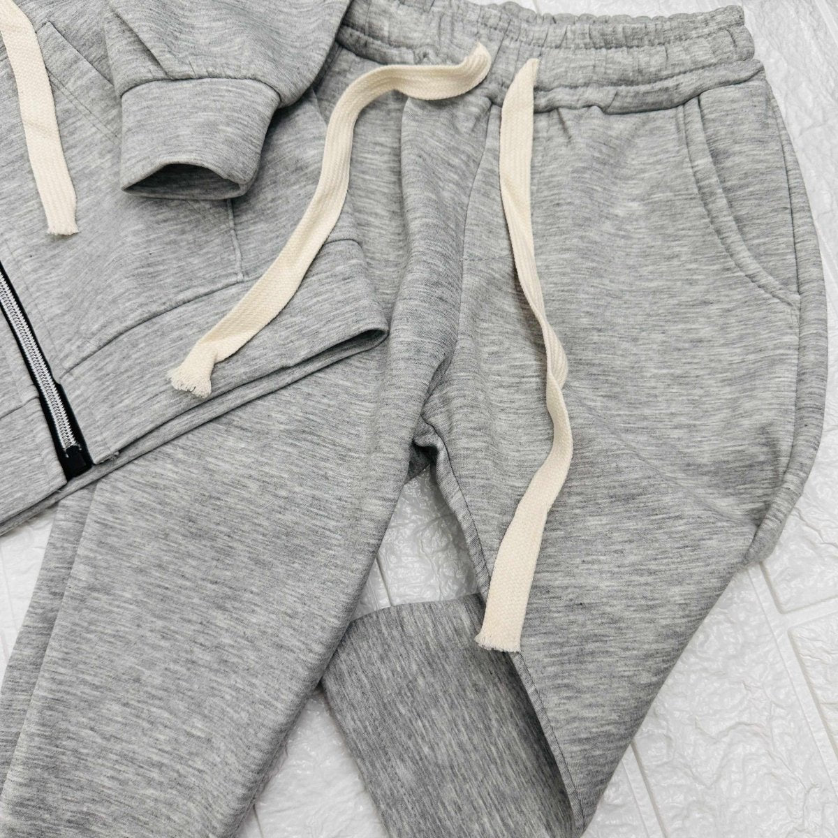 Tuta Mod Zar@ Grigia - Piccole Canaglie - PC21118