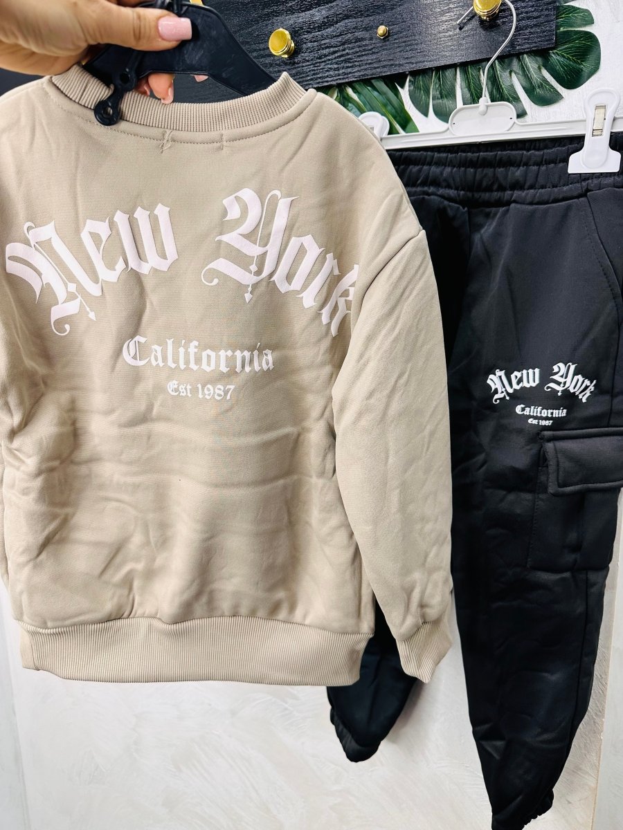 Tuta New YORK Felpata Begie - Piccole Canaglie - PC24698